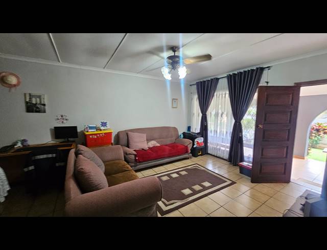 3 BEDROOM HOUSE SOLD IN RICHEM